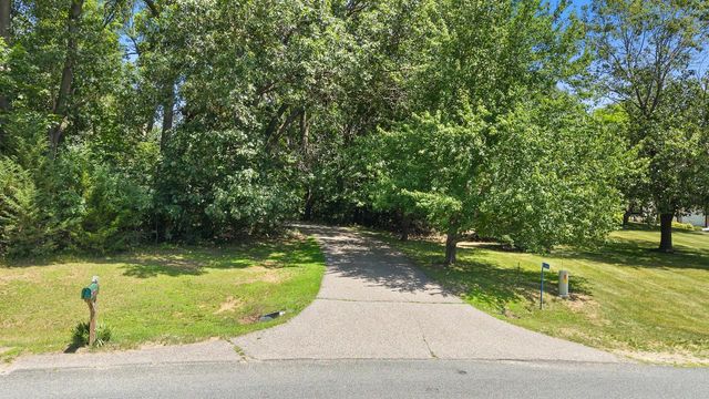 S3660 N Bent Tree Drive, Baraboo, WI 53913