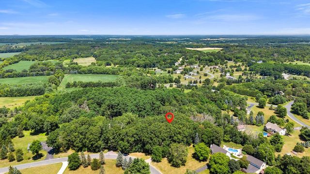 S3660 N Bent Tree Drive, Baraboo, WI 53913