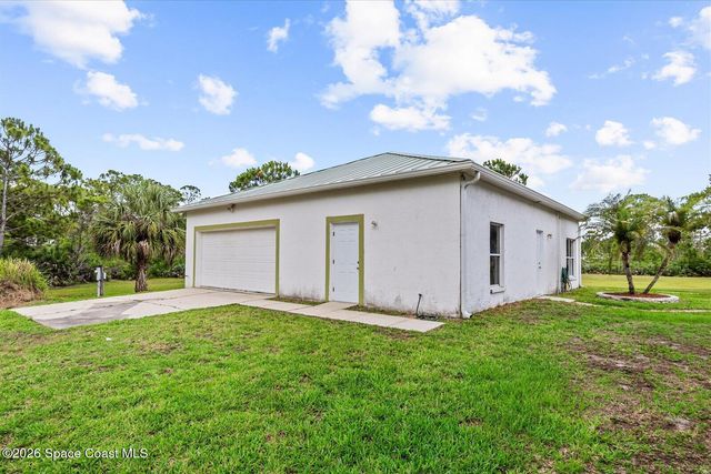 4691 Mooney Lane, Grant, FL 32949