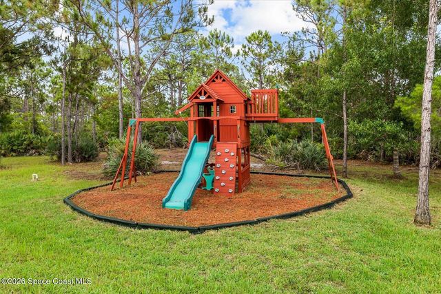 4691 Mooney Lane, Grant, FL 32949