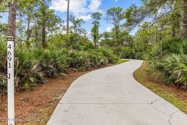 4691 Mooney Lane, Grant, FL 32949