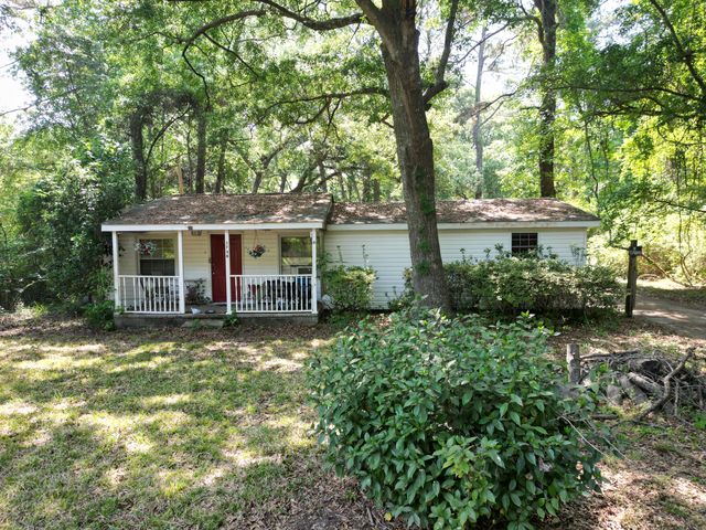 1738 Dogwood Road, Charleston, SC 29414