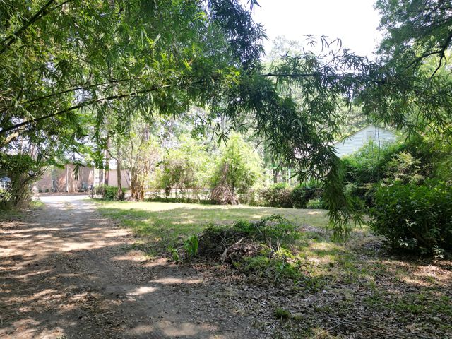 1738 Dogwood Road, Charleston, SC 29414