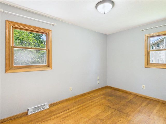 4726 Baxter Road, Cottage Grove, WI 53527
