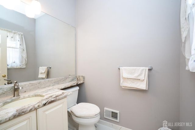 14 holohan Drive, Plainsboro, NJ 08536