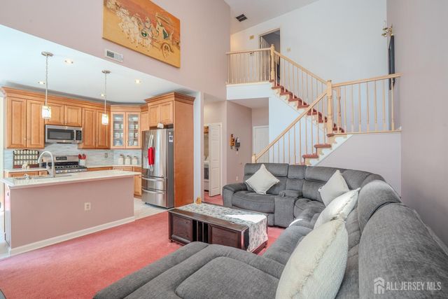 14 holohan Drive, Plainsboro, NJ 08536