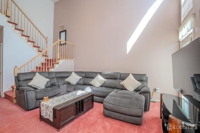 14 holohan Drive, Plainsboro, NJ 08536