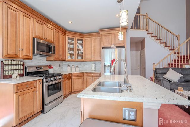 14 holohan Drive, Plainsboro, NJ 08536