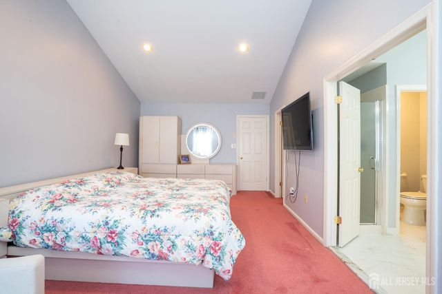 14 holohan Drive, Plainsboro, NJ 08536