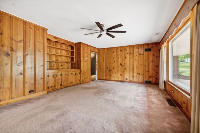 114 Calhoun St, Smithville, TN 37166