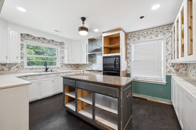 114 Calhoun St, Smithville, TN 37166
