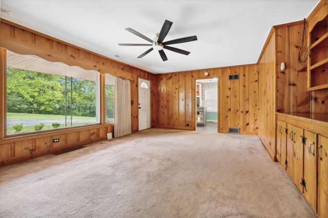 114 Calhoun St, Smithville, TN 37166
