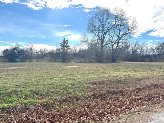 108 N Agnew Street, Boyd, TX 76023