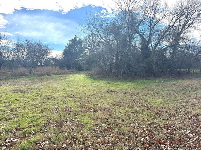 108 N Agnew Street, Boyd, TX 76023