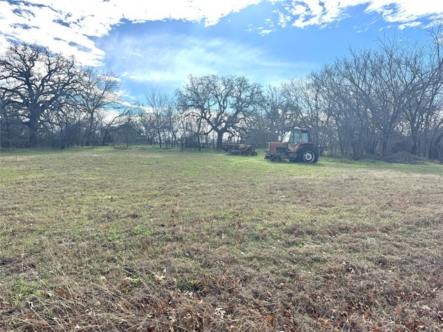 108 N Agnew Street, Boyd, TX 76023