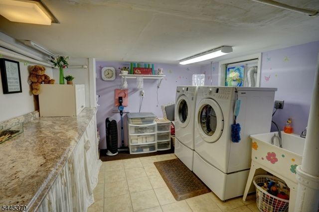 6 Grove St, Bloomfield Twp., NJ 07003