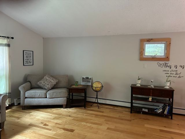 87 Bayberry Lane, Westfield, MA 01085