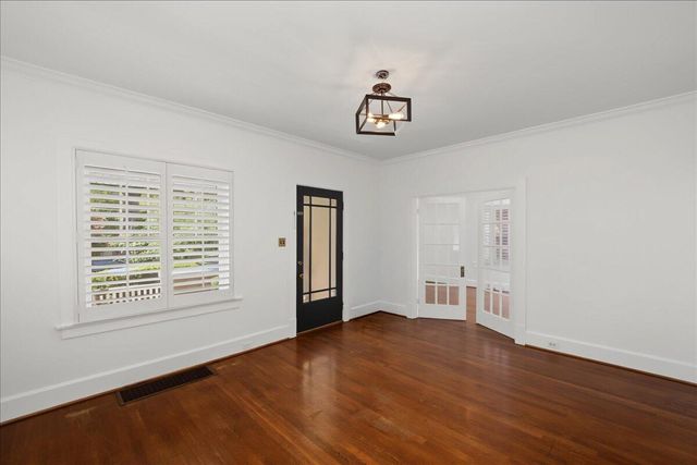 321 Mcdowell Road, Lexington, KY 40502
