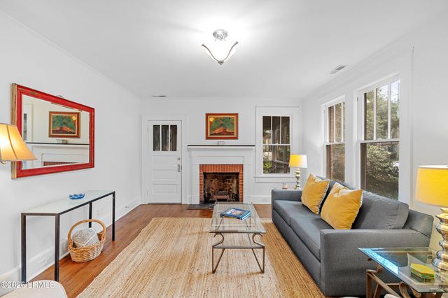 513 Ribaut Road, Beaufort, SC 29902