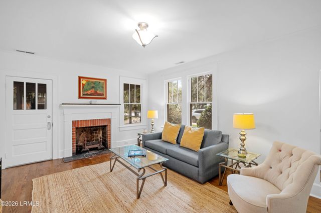 513 Ribaut Road, Beaufort, SC 29902