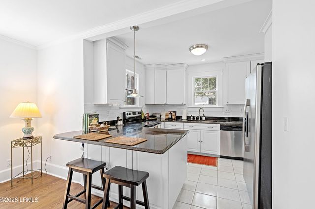 513 Ribaut Road, Beaufort, SC 29902