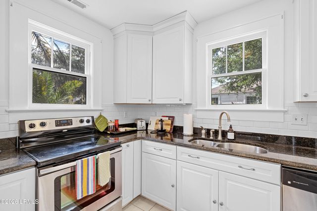 513 Ribaut Road, Beaufort, SC 29902