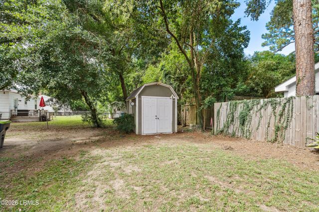 513 Ribaut Road, Beaufort, SC 29902