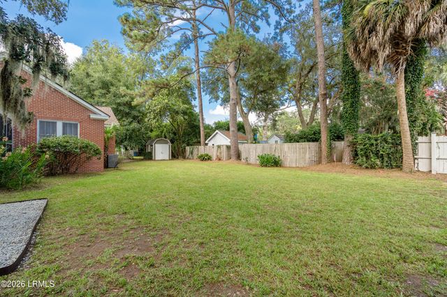 513 Ribaut Road, Beaufort, SC 29902