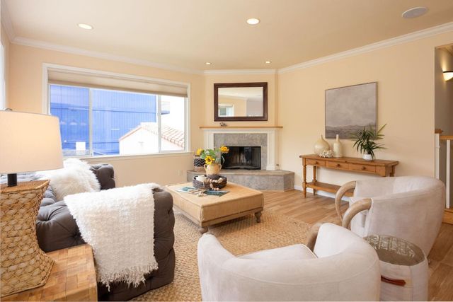 551 4th Street, Montara, CA 94037