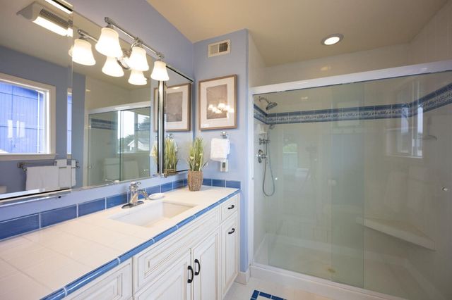551 4th Street, Montara, CA 94037