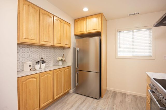 551 4th Street, Montara, CA 94037
