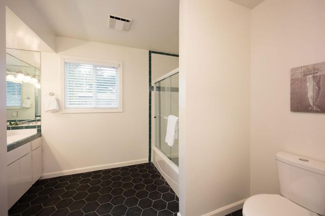 551 4th Street, Montara, CA 94037