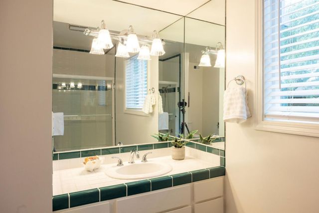 551 4th Street, Montara, CA 94037