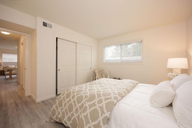 551 4th Street, Montara, CA 94037