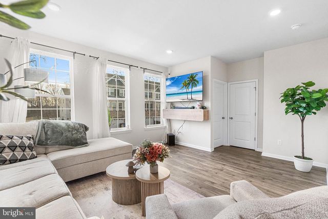 459 MONTE FARM RD, Mount Laurel, NJ 08054