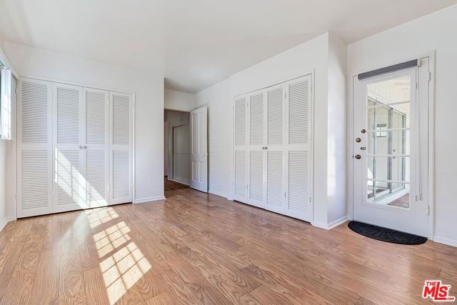 11438 Berwick Street, Los Angeles, CA 90049