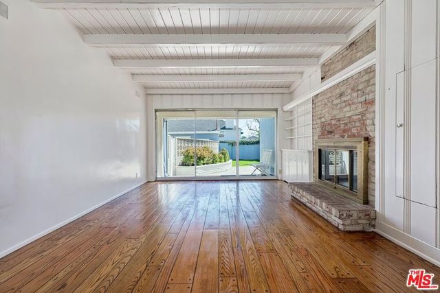 11438 Berwick Street, Los Angeles, CA 90049