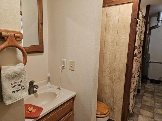 26047 Broadway Avenue, Warrens,warrens, WI 54666