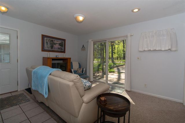 3112 Drier Rd, Eau Claire, WI 54701