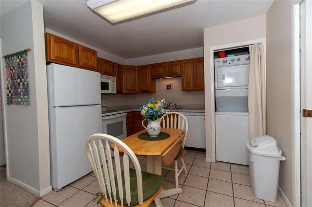 3112 Drier Rd, Eau Claire, WI 54701