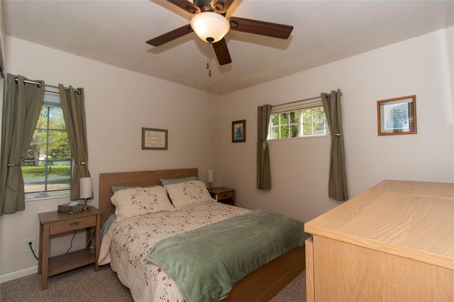 3112 Drier Rd, Eau Claire, WI 54701