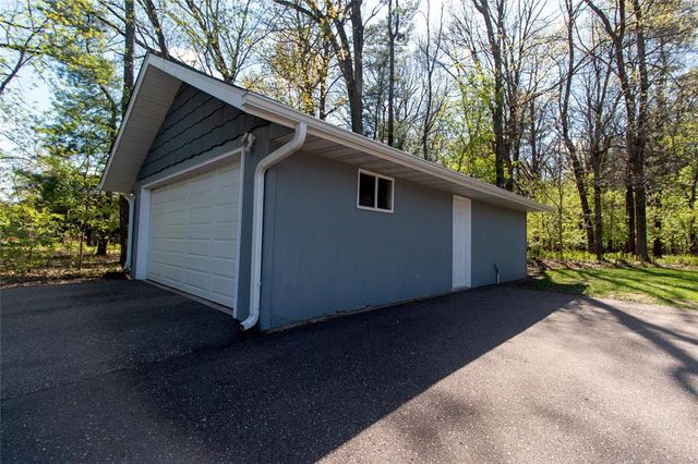 3112 Drier Rd, Eau Claire, WI 54701