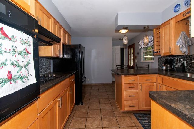 3112 Drier Rd, Eau Claire, WI 54701
