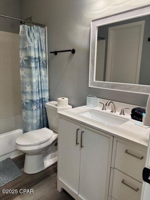 Image 21 of property listing at 17751 Panama City Beach Parkway 19B, Panama City Beach, FL 32413