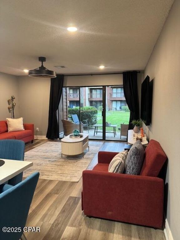 Image 4 of property listing at 17751 Panama City Beach Parkway 19B, Panama City Beach, FL 32413