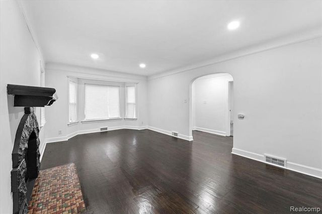 11943 E Outer Drive, Detroit, MI 48224