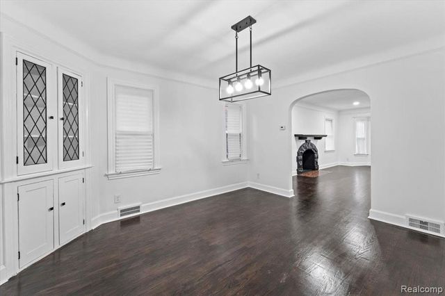 11943 E Outer Drive, Detroit, MI 48224