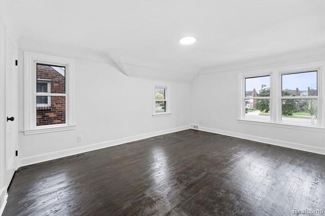 11943 E Outer Drive, Detroit, MI 48224