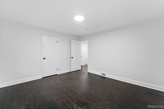 11943 E Outer Drive, Detroit, MI 48224