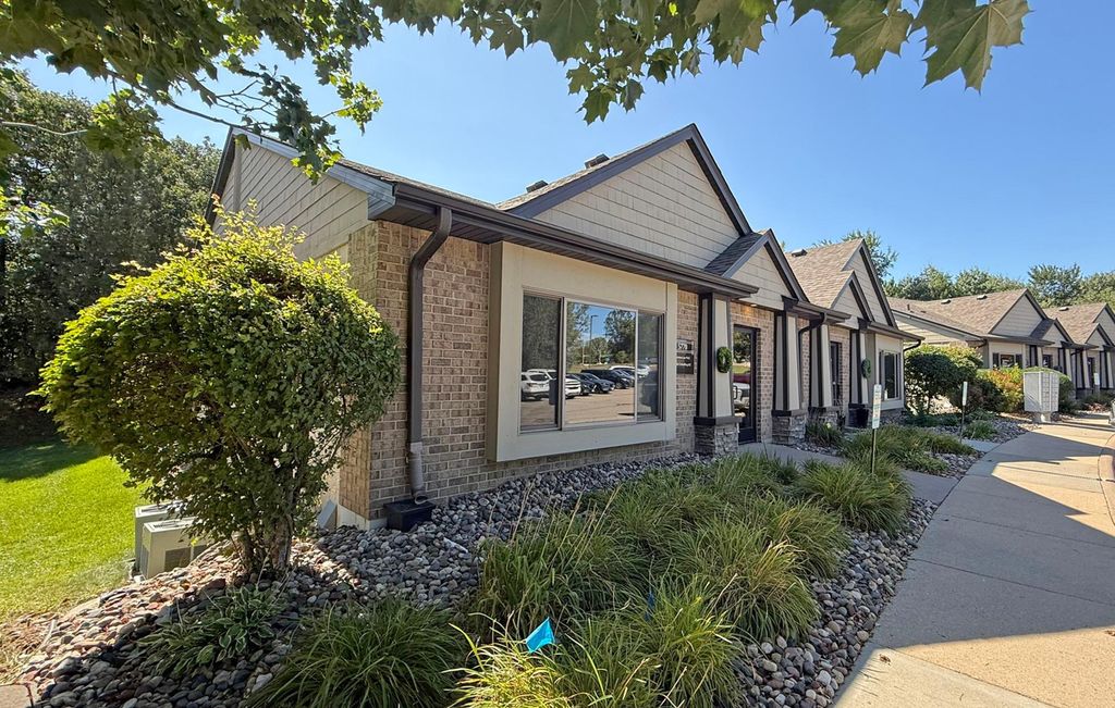 5770 Blackshire Path, Inver Grove Heights, MN 55076 — photo 3